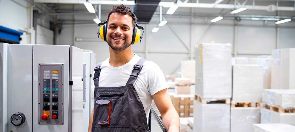 Le rôle de l’audio en direct dans la surveillance industrielle et la gestion des sites à distance
