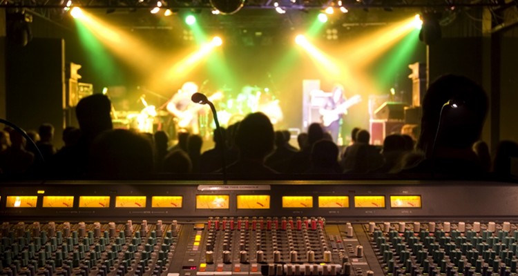 Distribution agreement with TAPAGES & NOCTURNES