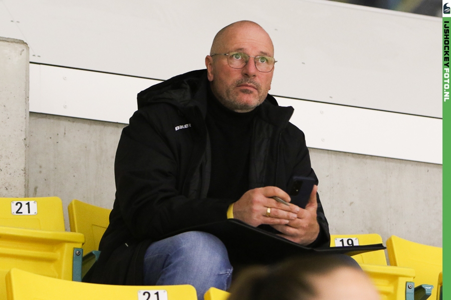 Photo de Martin de Wilde : Chef des Arbitres de la Fédération Norvégienne de Ice Hockey.